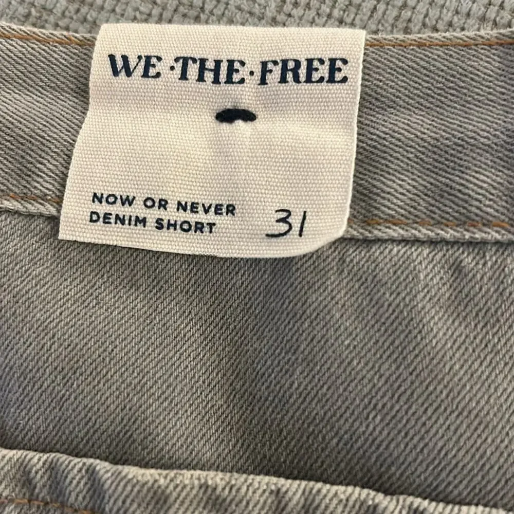 NWT Free People Now or Never distressed Denim Short, 31